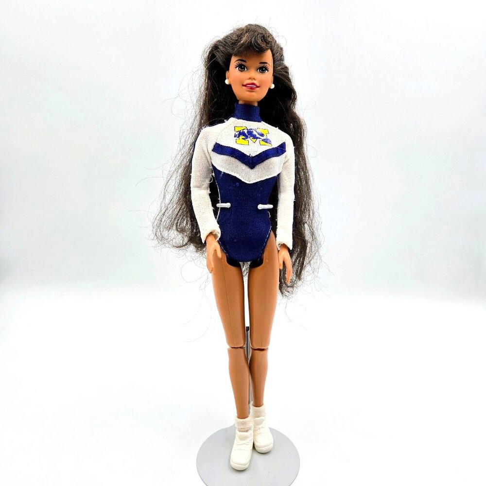 Barbie Doll Cheerleader University Of Michigan Wolverines 1996 Hispanic 18342 Re